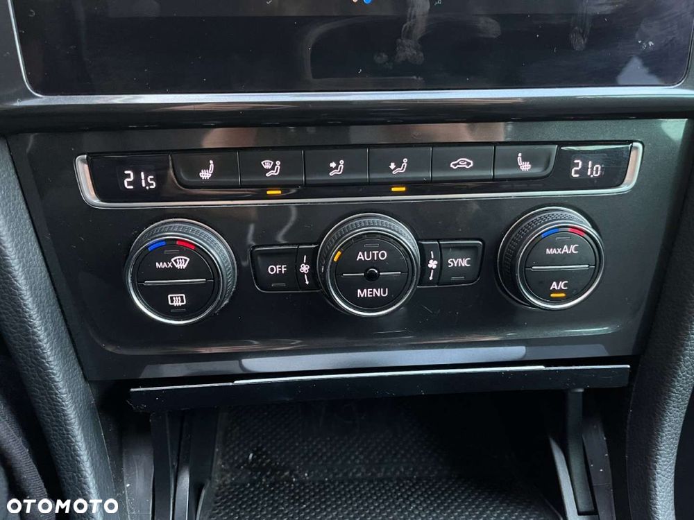 Volkswagen Golf 2.0 TDI Style - 23