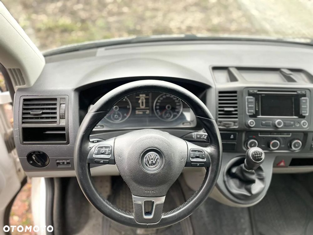 Volkswagen Transporter - 12