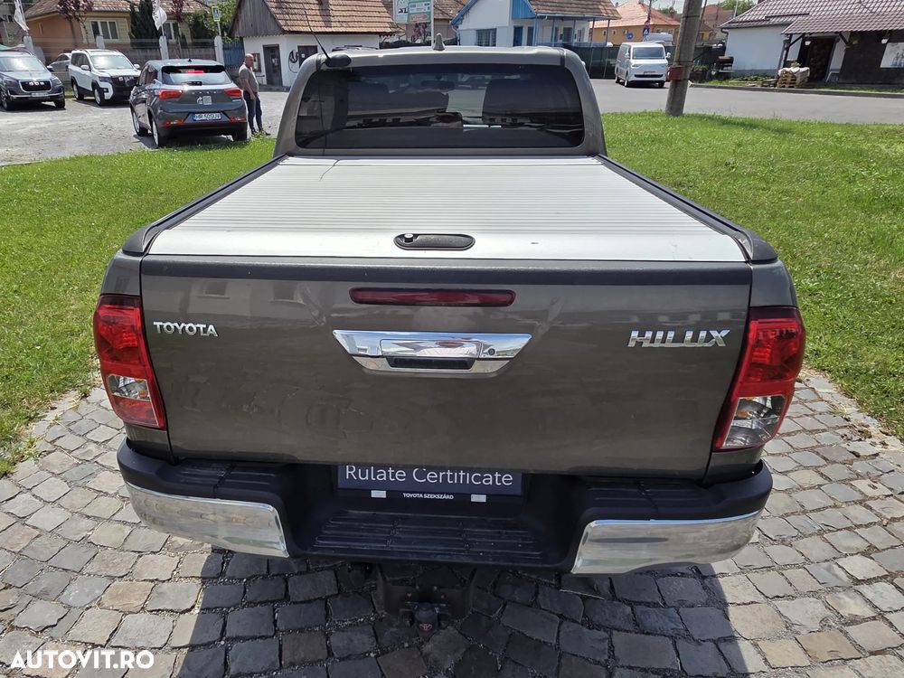 Toyota Hilux - 13
