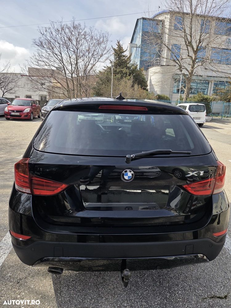 BMW X1 xDrive25d Aut. Sport Line - 4