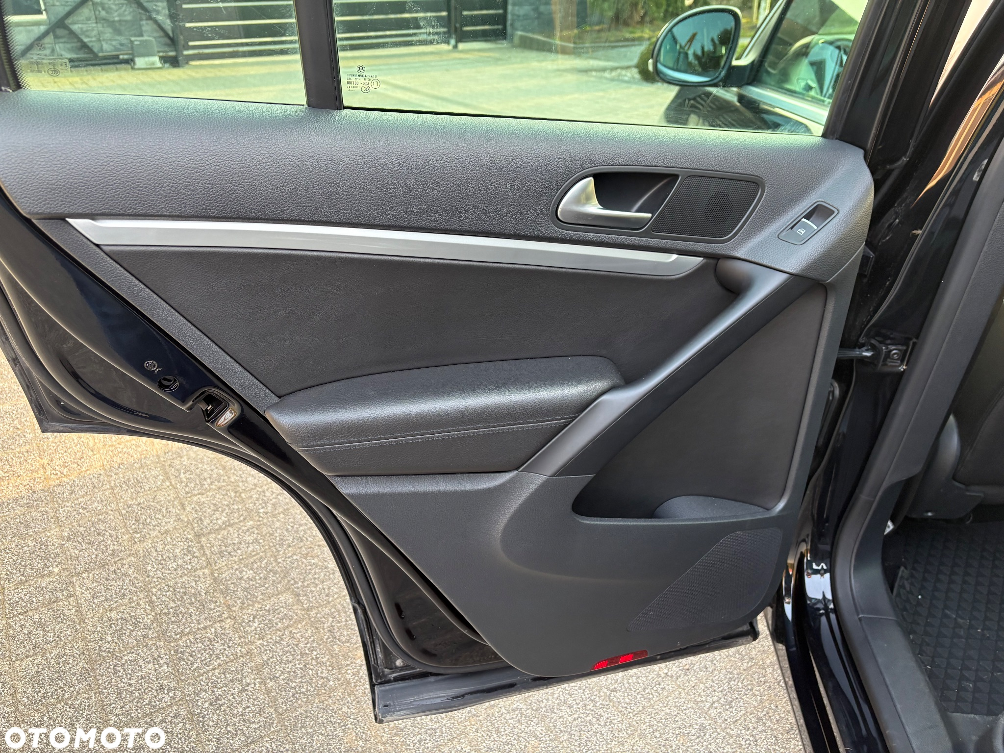 Volkswagen Tiguan 2.0 TDI 4Mot R-Style DSG - 17
