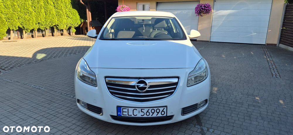 Opel Insignia 2.0 CDTI - 9
