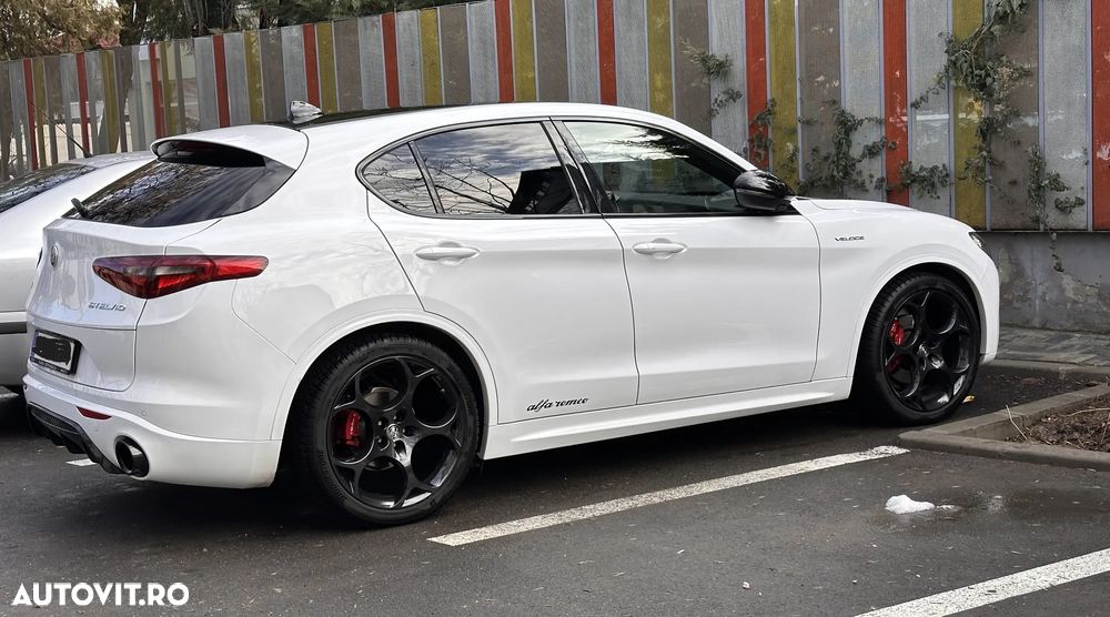 Alfa Romeo Stelvio 2.2 16V AT8 Q4 Veloce - 1
