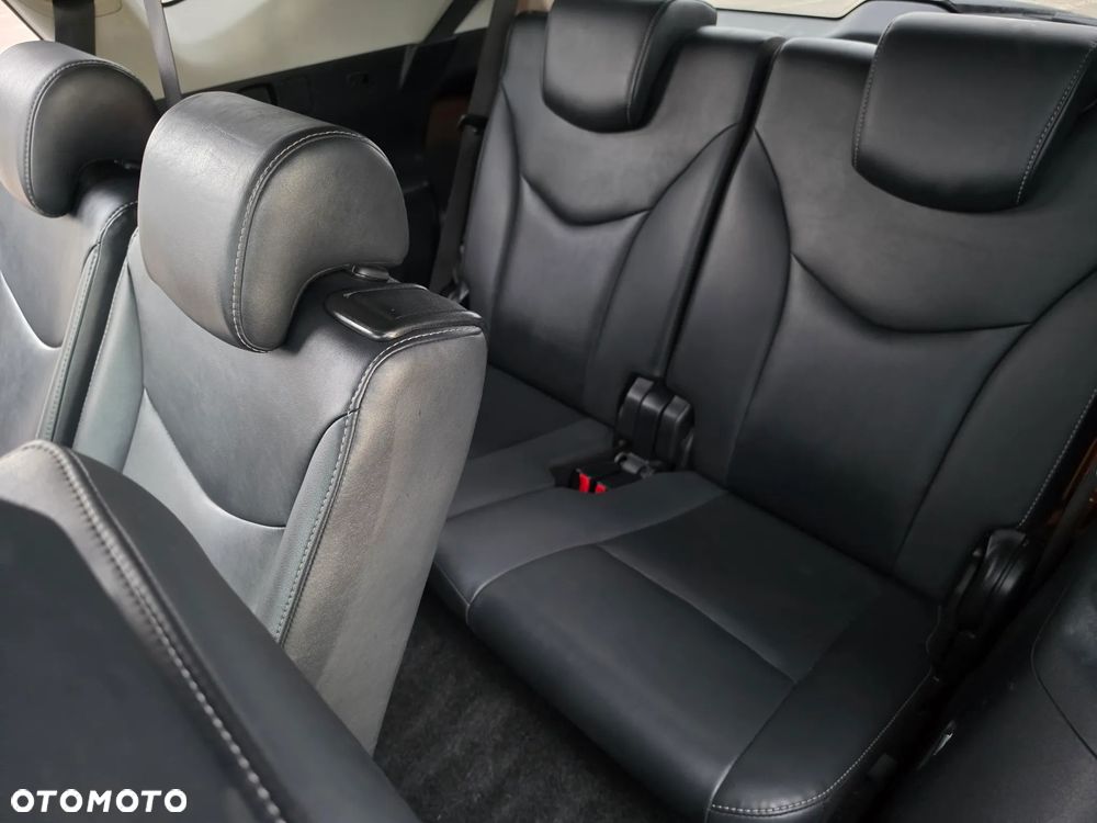 Toyota Prius+ - 18