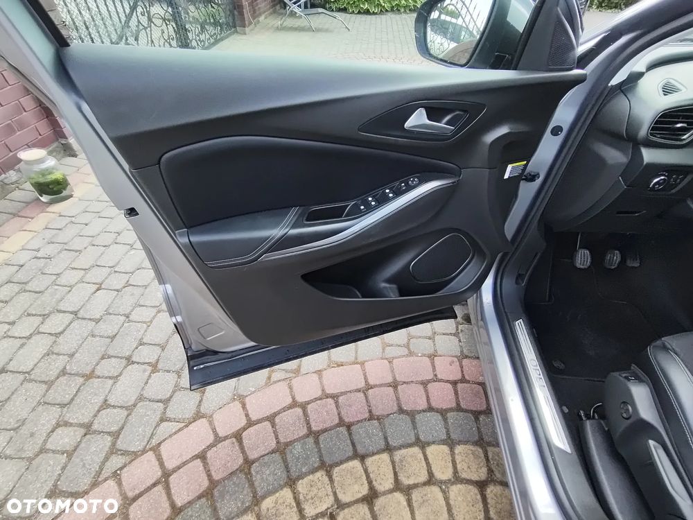 Opel Grandland X - 12