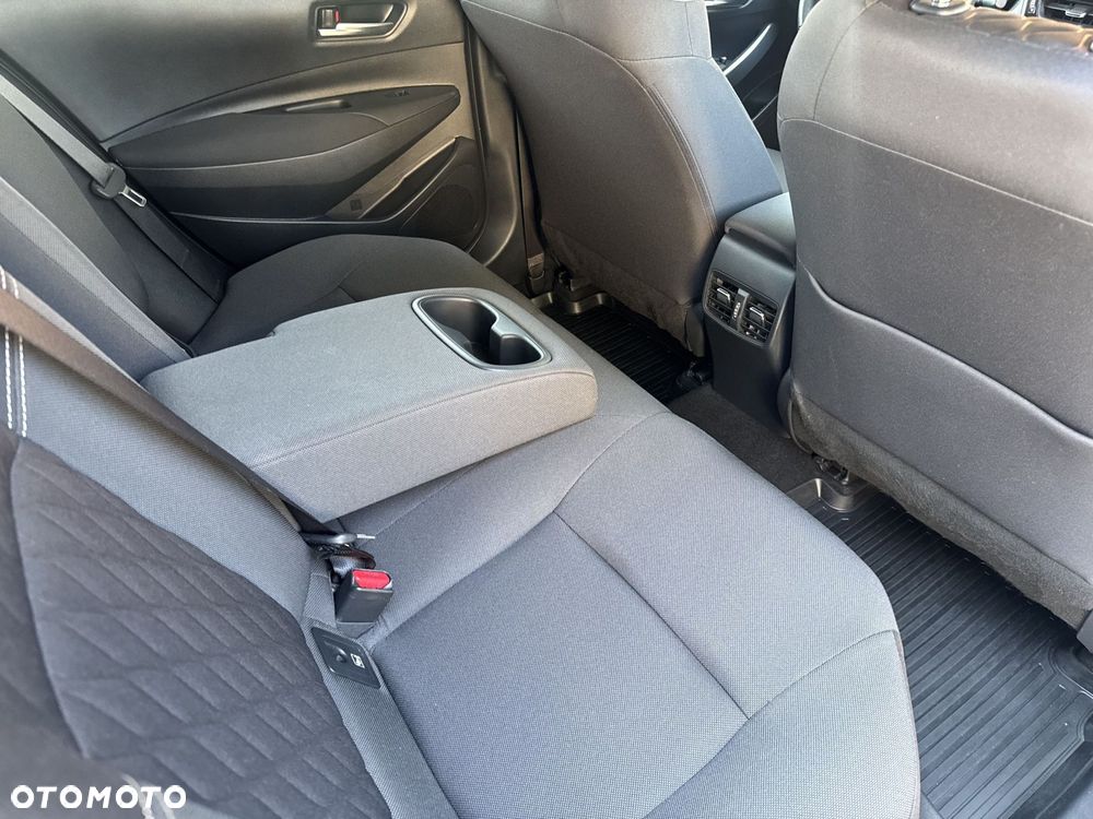 Toyota Corolla - 16