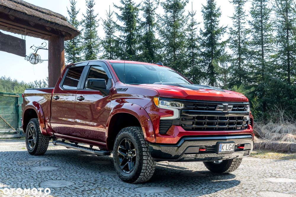 Chevrolet Silverado - 11