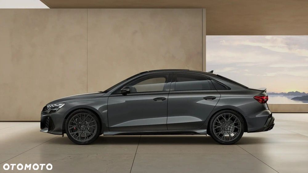 Audi RS3 Limousine - 3