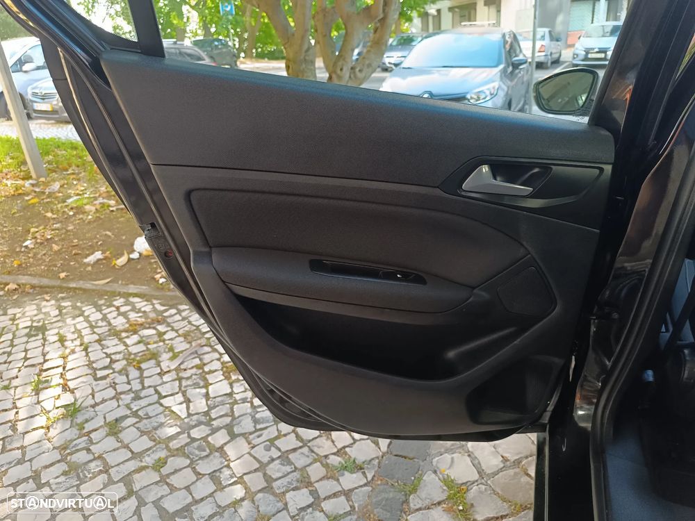 Peugeot 308 PureTech 130 GPF EAT8 Stop & Start Active Pack - 20