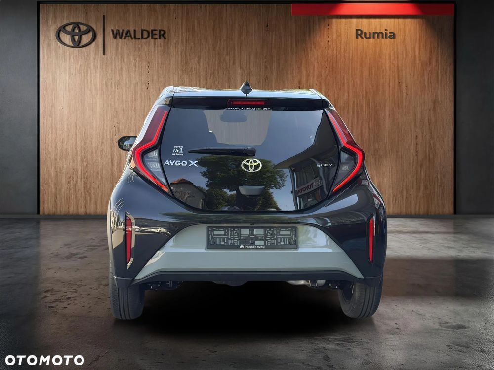 Toyota Aygo X Hybrid 1.5 Style e-CVT - 5