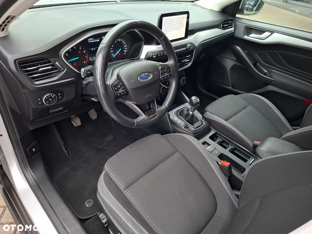 Ford Focus 1.0 EcoBoost Trend Edition - 14