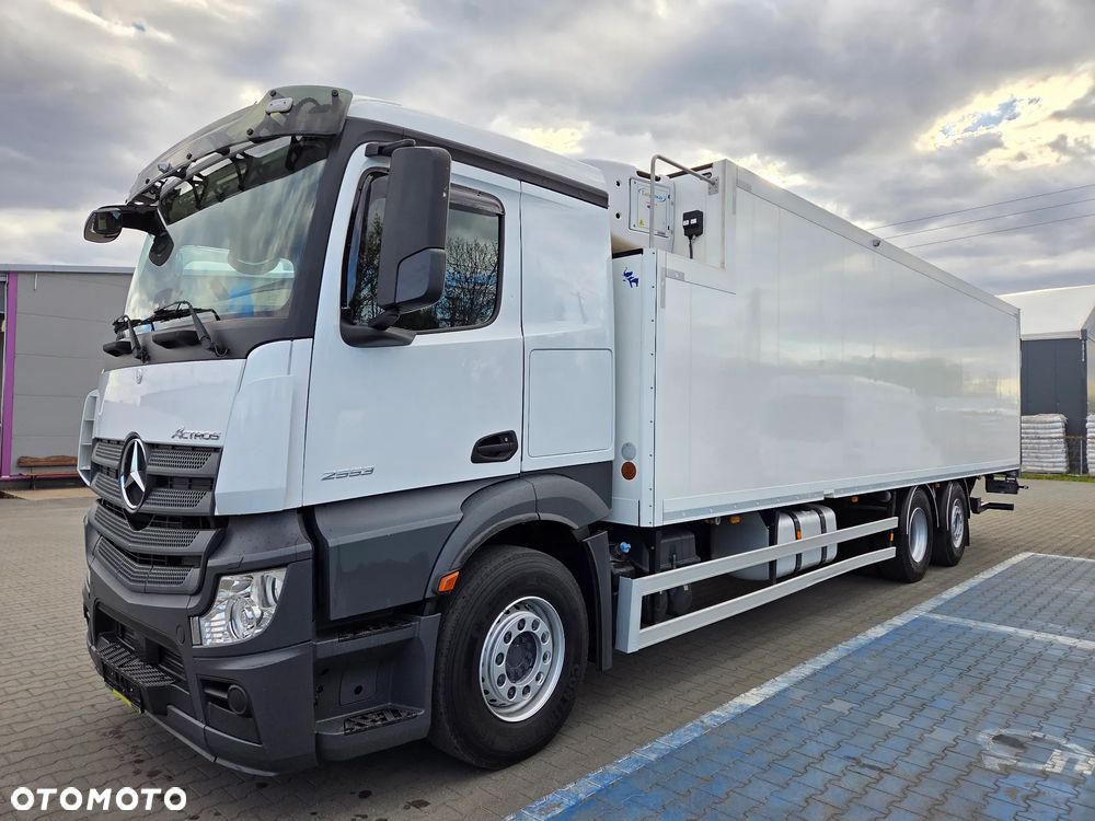 Mercedes-Benz Actros 2553 - 2
