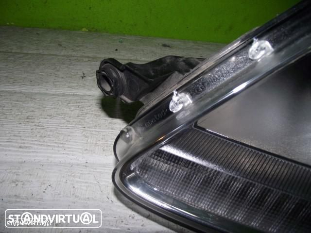 Farol Xénon Esquerdo Volkswagen Golf Plus - 2005 / 2009 - F1067 - 3