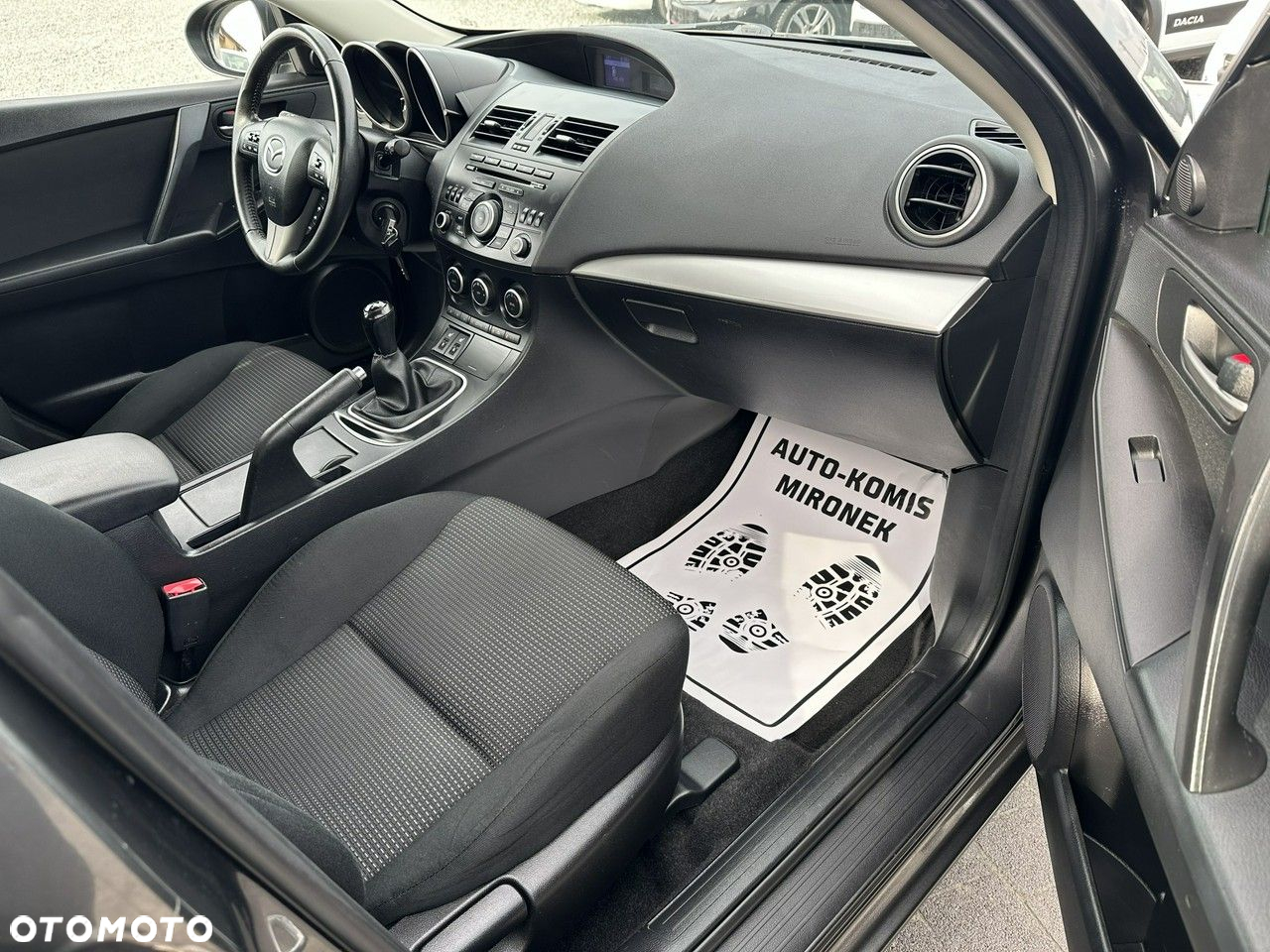 Mazda 3 - 10