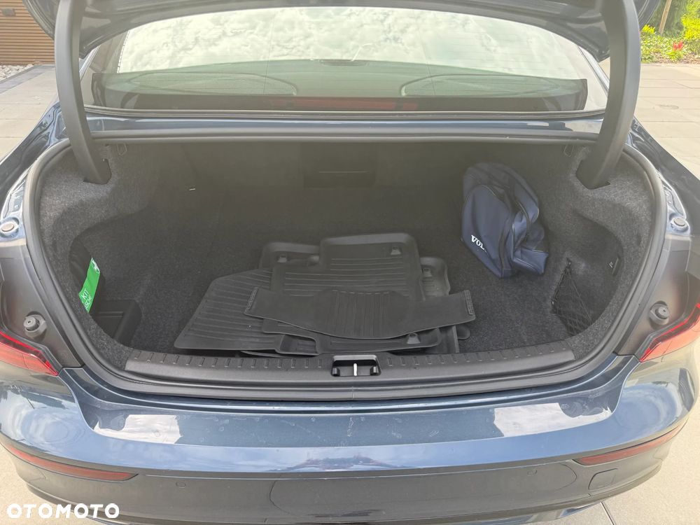 Volvo S60 B4 B R-Design - 12