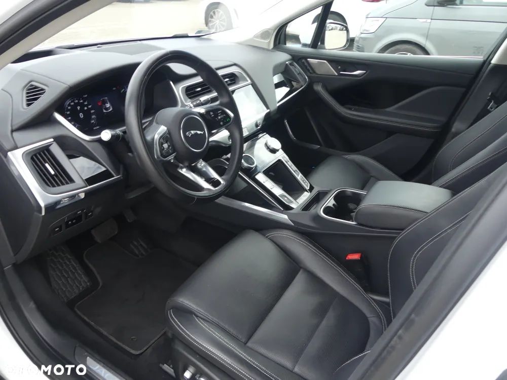 Jaguar I-Pace - 4