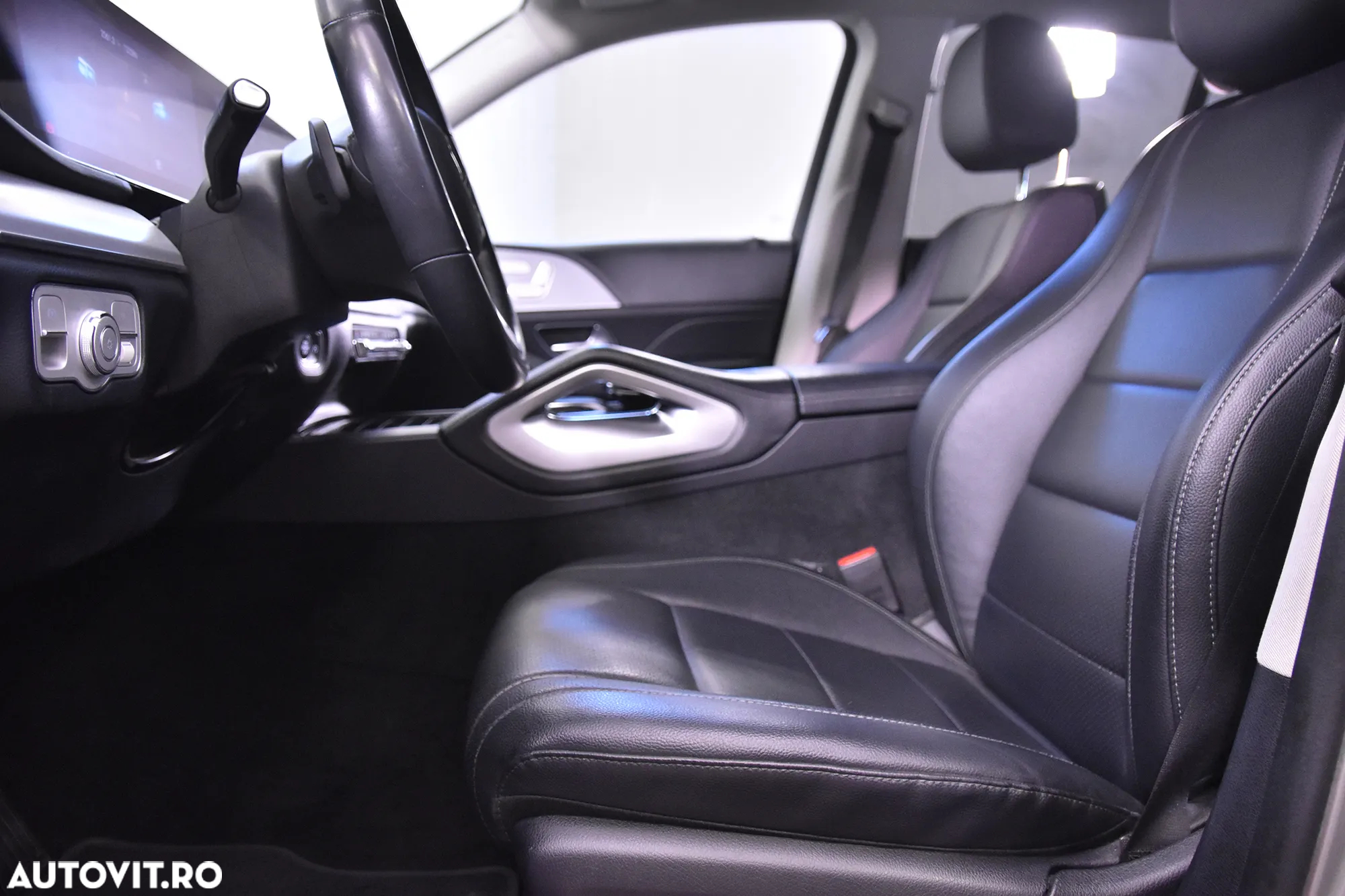 Mercedes-Benz GLE 300 d 4MATIC - 25