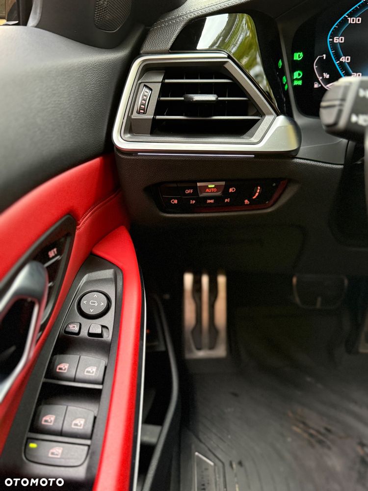 BMW Seria 3 M340i xDrive sport - 23