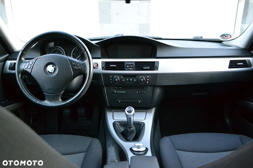 BMW Seria 3 320d DPF - 11