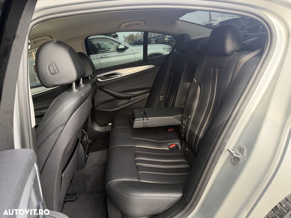 BMW Seria 5 530e AT PHEV - 32