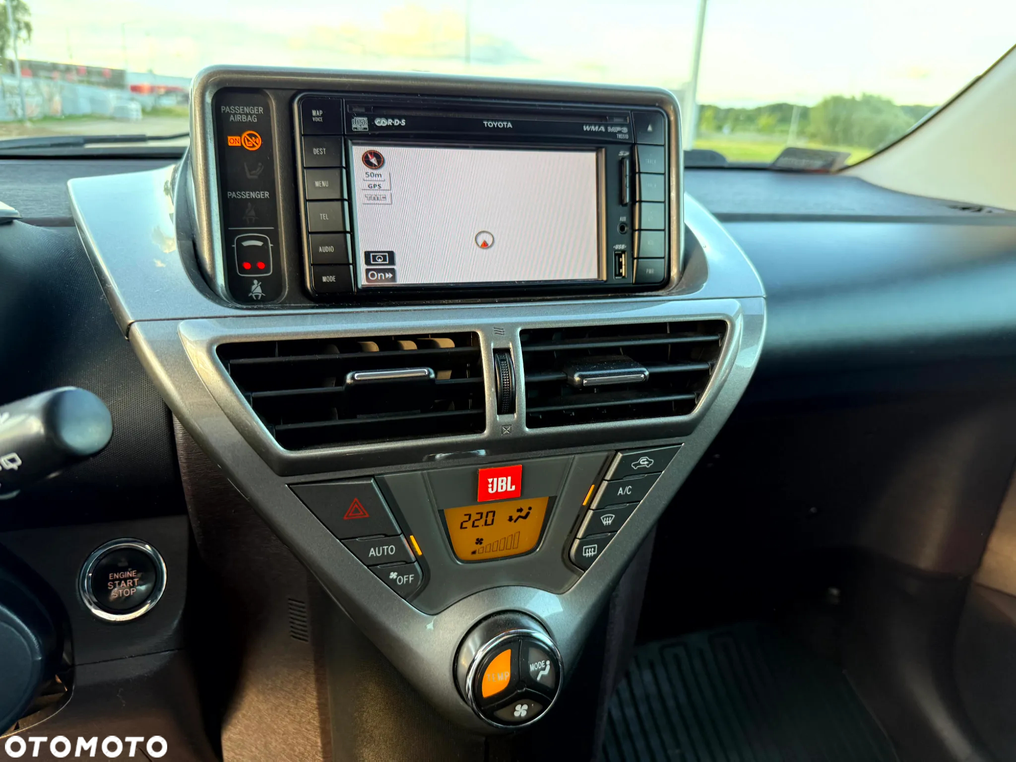 Toyota iQ 1.0 Sol - 11
