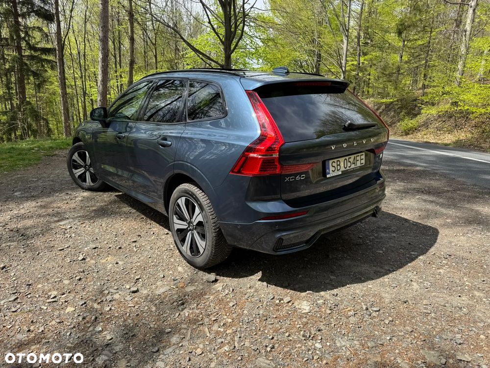 Volvo XC 60 T6 Plug-In Hybrid AWD Plus Dark - 5