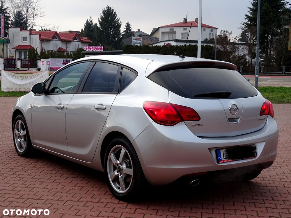 Opel Astra 1.4 Turbo - 8