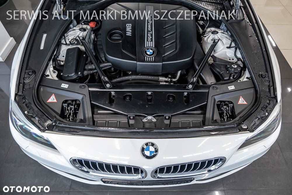 BMW Seria 5 520d xDrive - 34