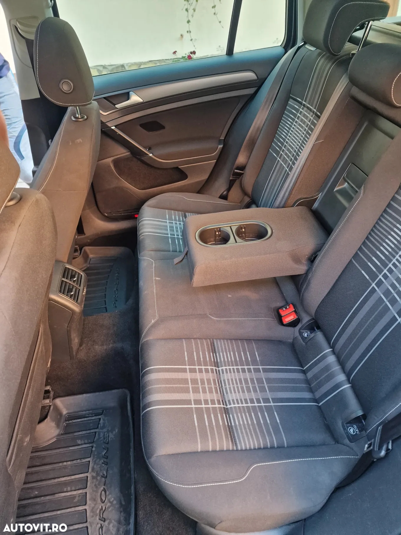 Volkswagen Golf 1.6 TDI DPF BMT DSG Highline - 12