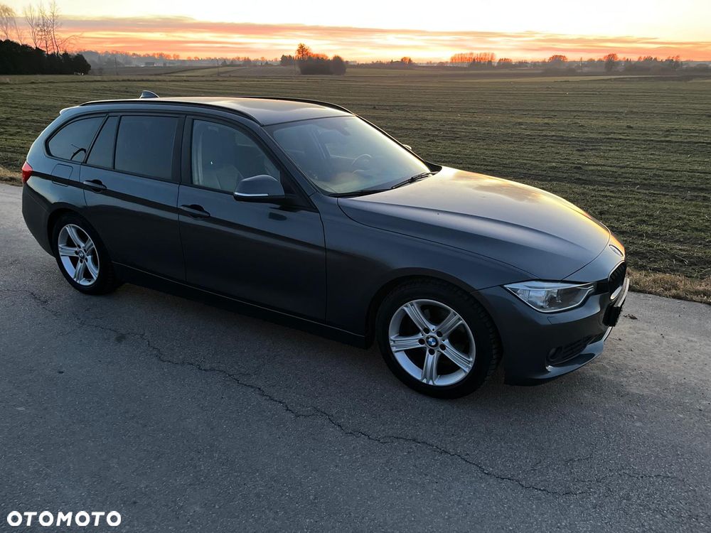BMW Seria 3 320d Efficient Dynamics - 12