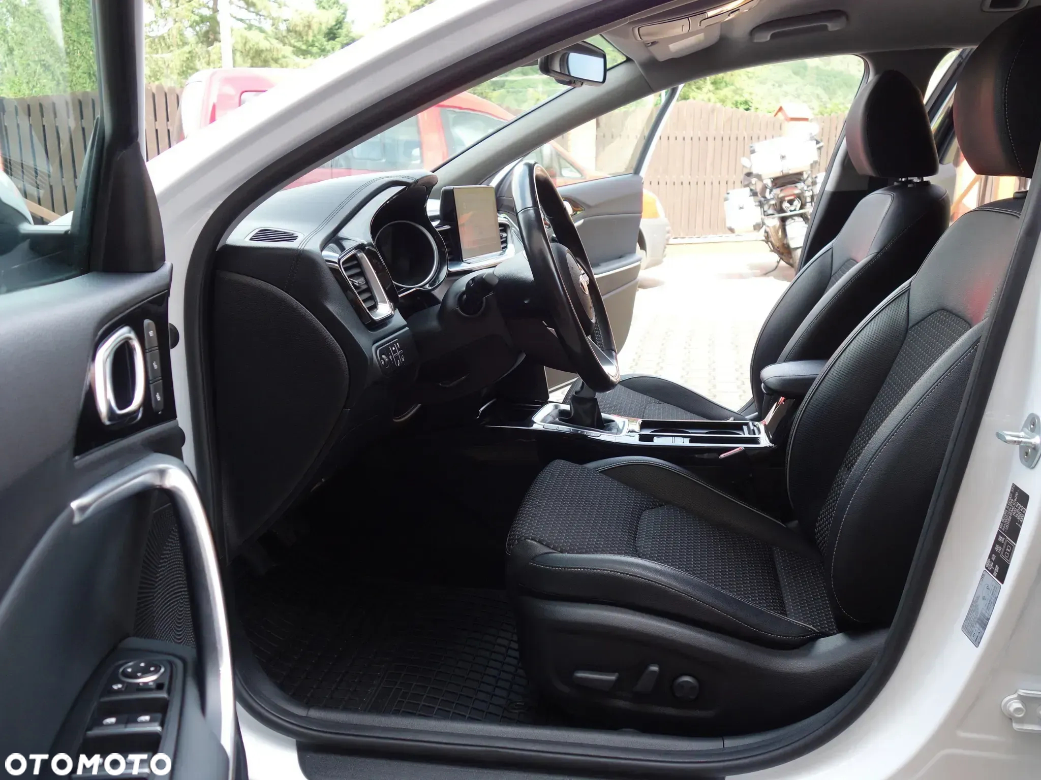 Kia Ceed 1.6 CRDi Spirit - 25
