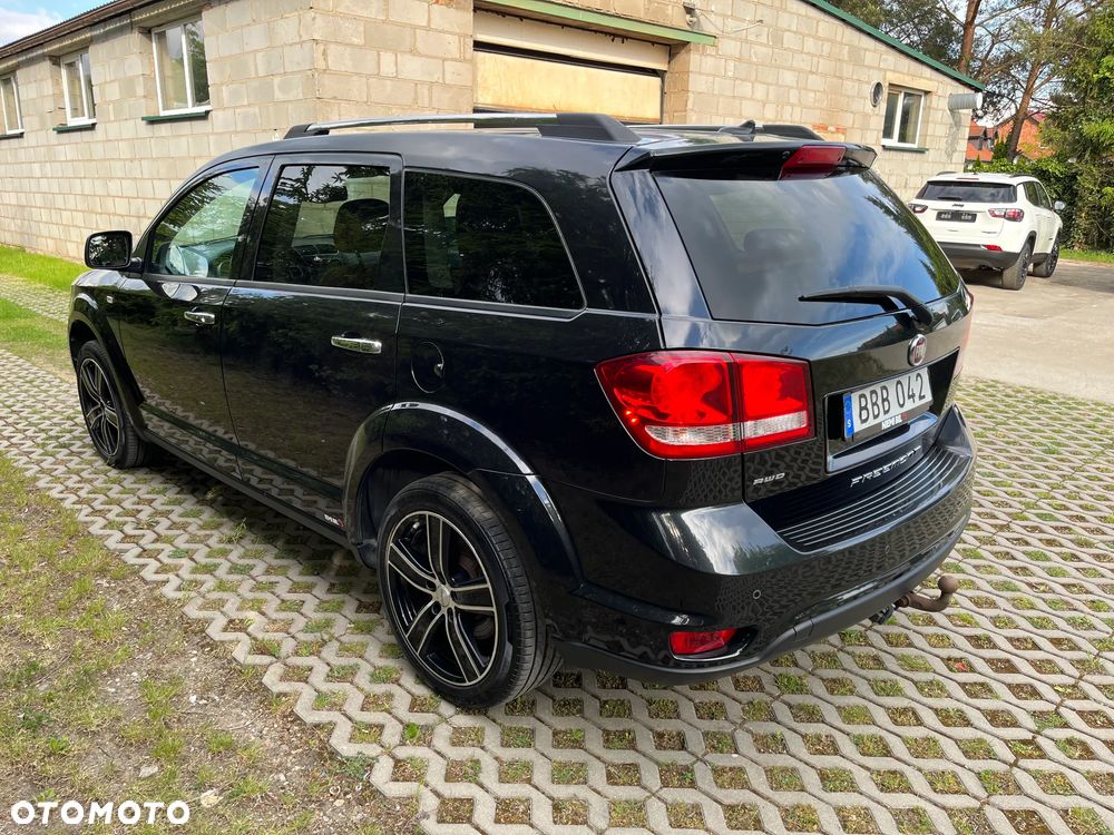 Fiat Freemont 2.0 Multijet Urban AWD - 23