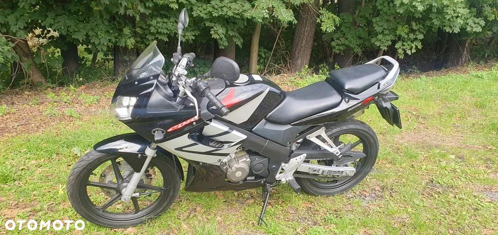 Honda CBR - 3