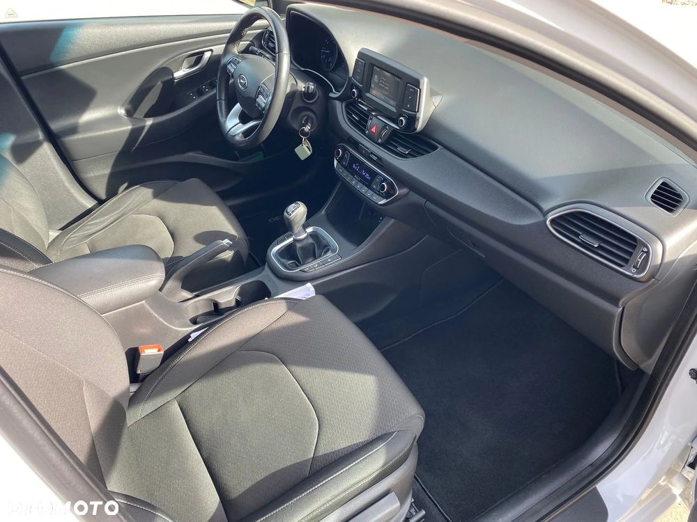 Hyundai i30 1.4 T-GDI YES!+ - 12
