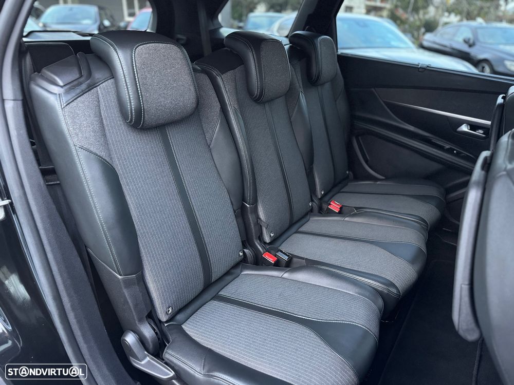 Peugeot 5008 1.5 BlueHDi Allure Pack EAT8 - 25