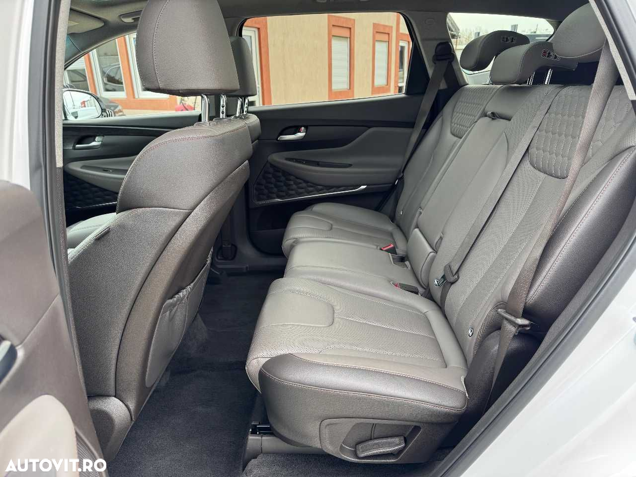 Hyundai Santa Fe - 15