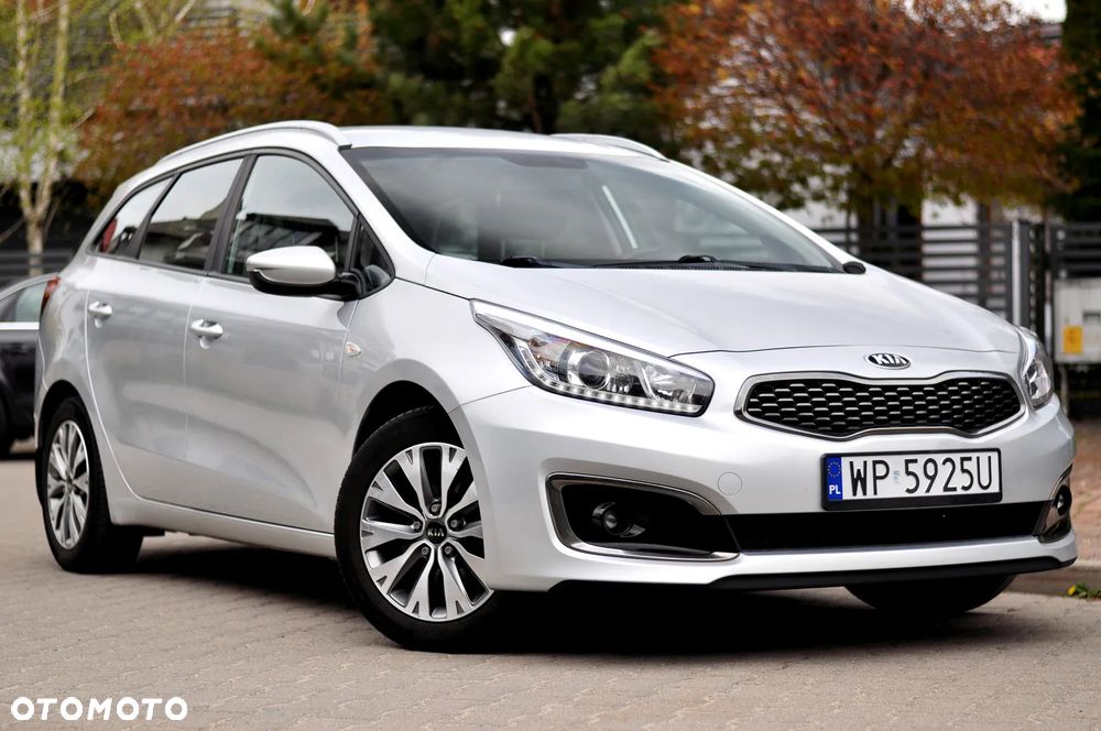 Kia Ceed 1.4 CVVT Dream Team Edition - 12