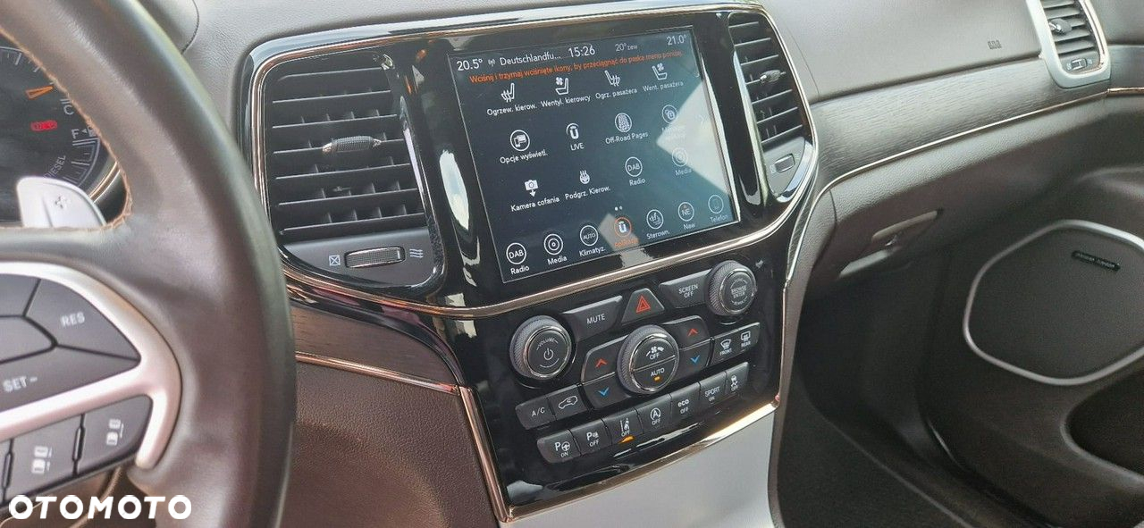 Jeep Grand Cherokee - 29