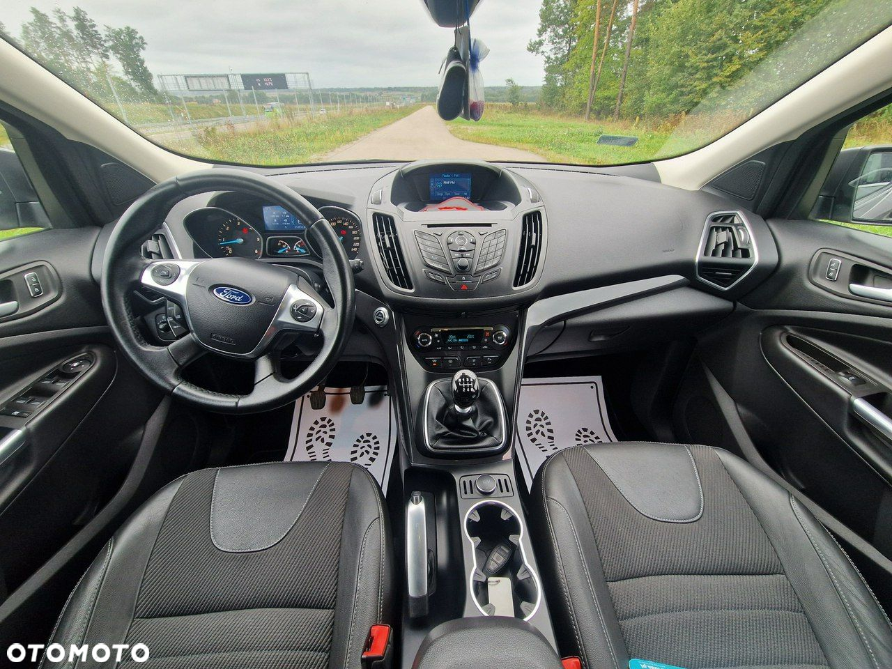 Ford Kuga - 13