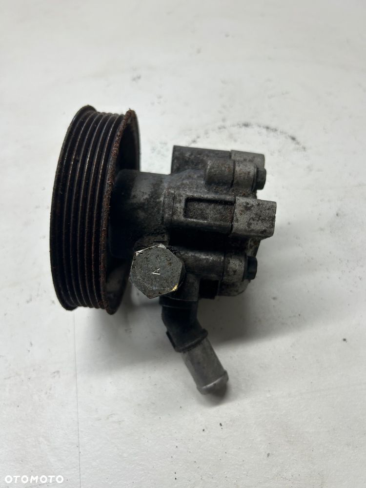 Saab 95 NG Opel Insignia 2.0 CDTi pompa wspomagania 13309336 - 2
