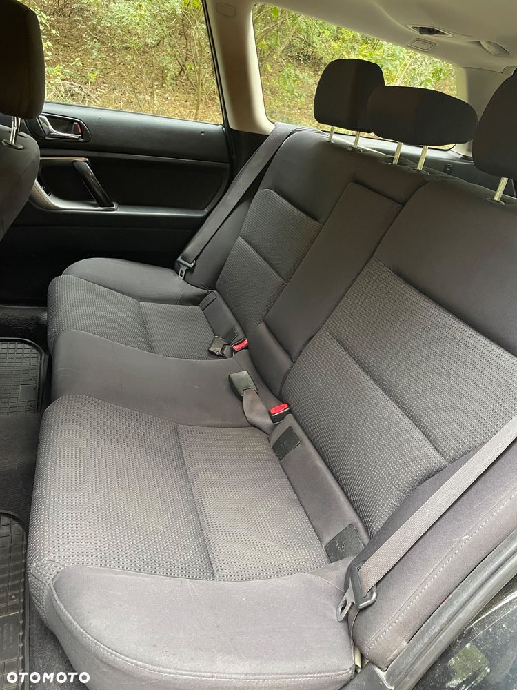 Subaru Outback - 10