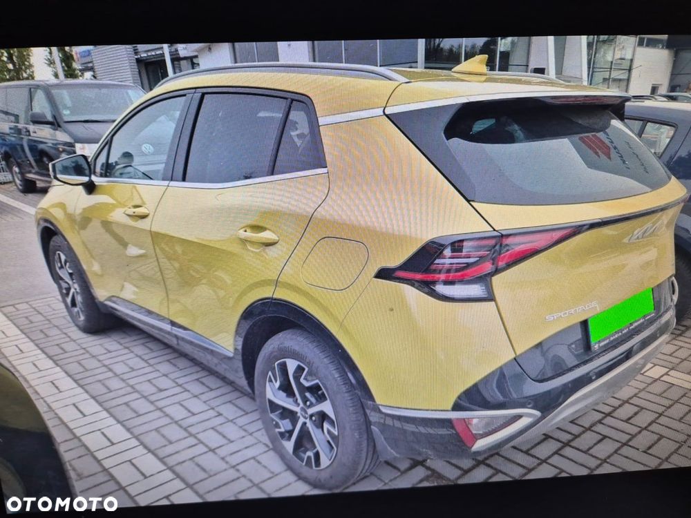 Kia Sportage 1.6 T-GDI MHEV Business Line 4WD DCT - 15