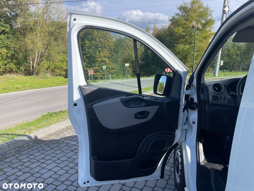 Renault Trafic Long Vivaro Custom T6 Primastar Proace Expert Jumpy - 28