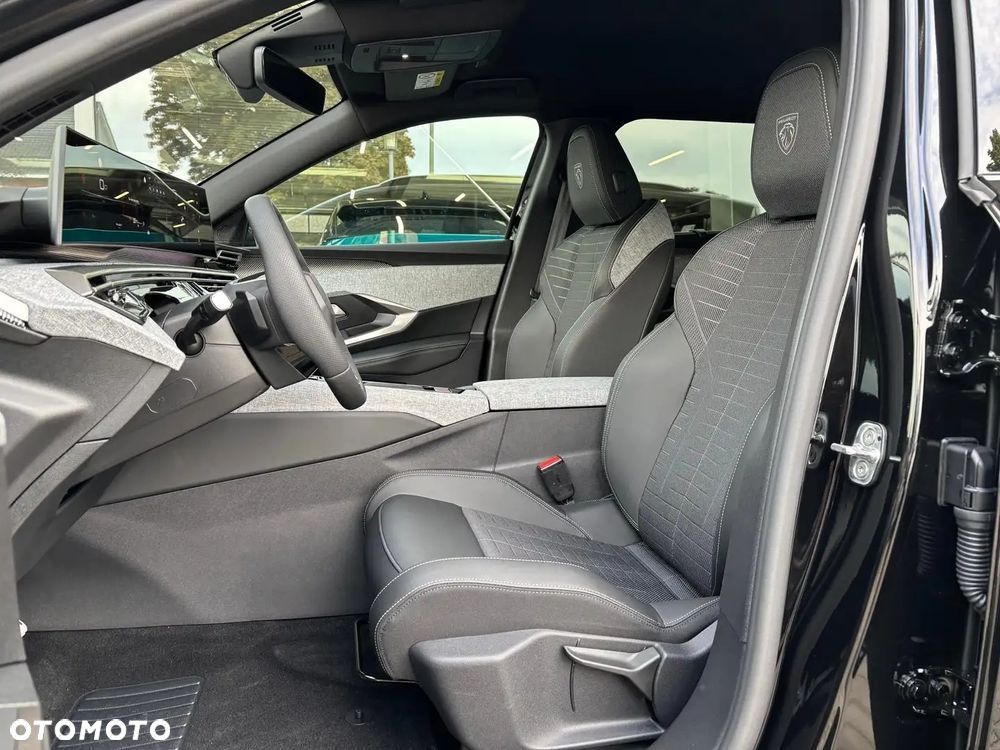 Peugeot 5008 1.2 PureTech mHEV GT S&S e-DCS6 - 14