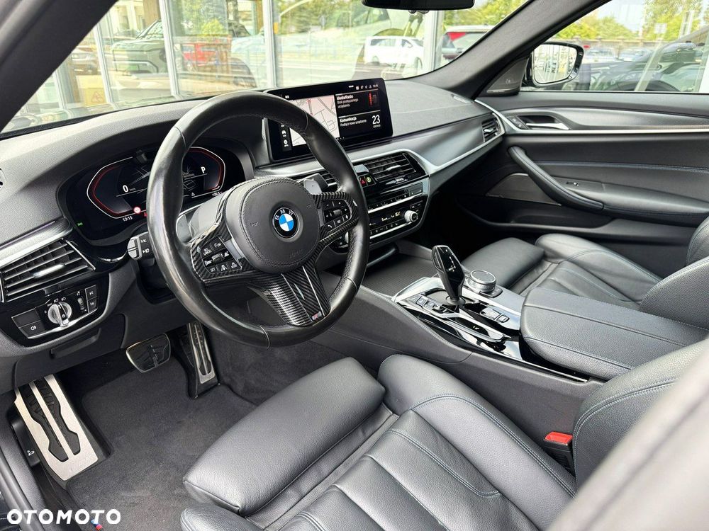 BMW Seria 5 530i xDrive GPF M Sport sport - 10