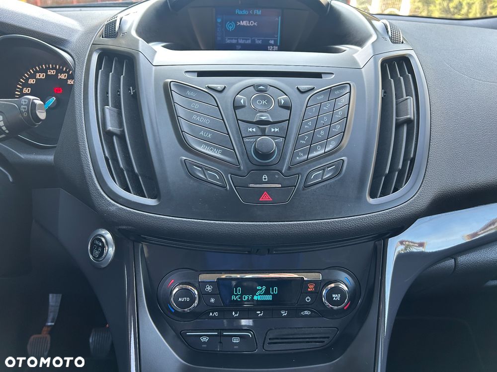 Ford Kuga 2.0 TDCi 2x4 Titanium - 18