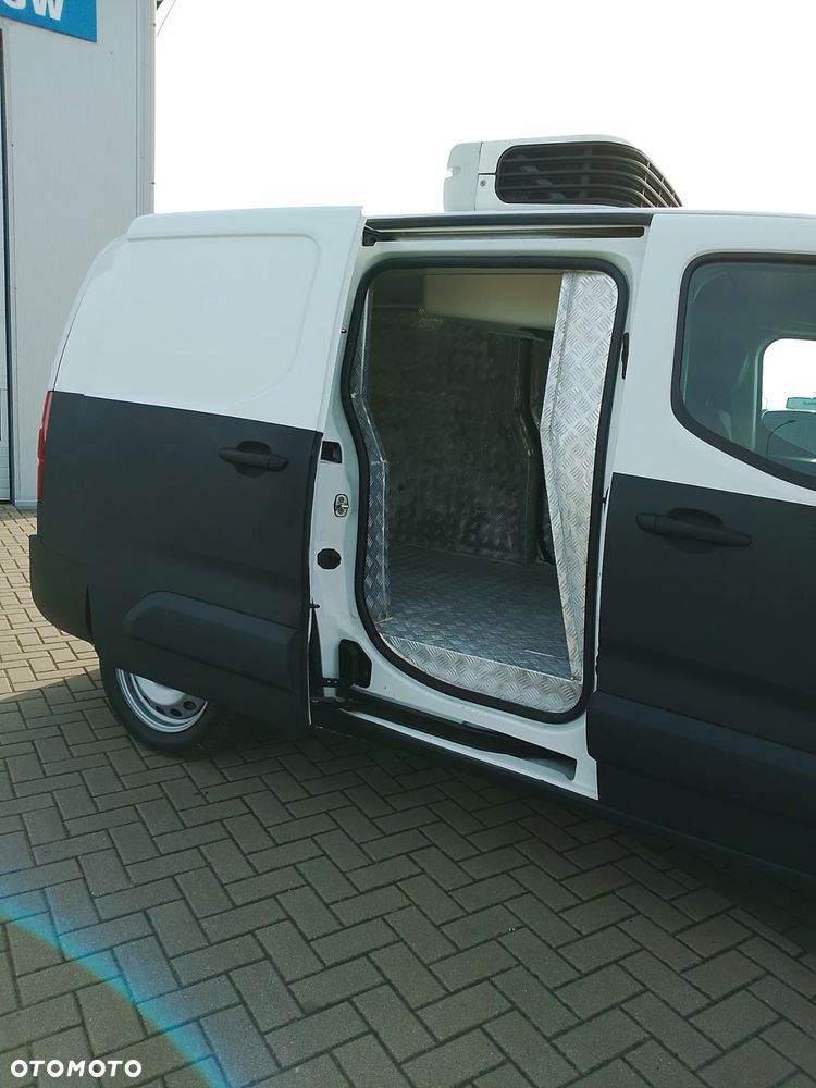 Peugeot Partner Berlingo Combo Doblo L2 Izoterma Chłodnia Mroźnia do lodów minus 20 stopni 220V grzanie 3 osoby - 19