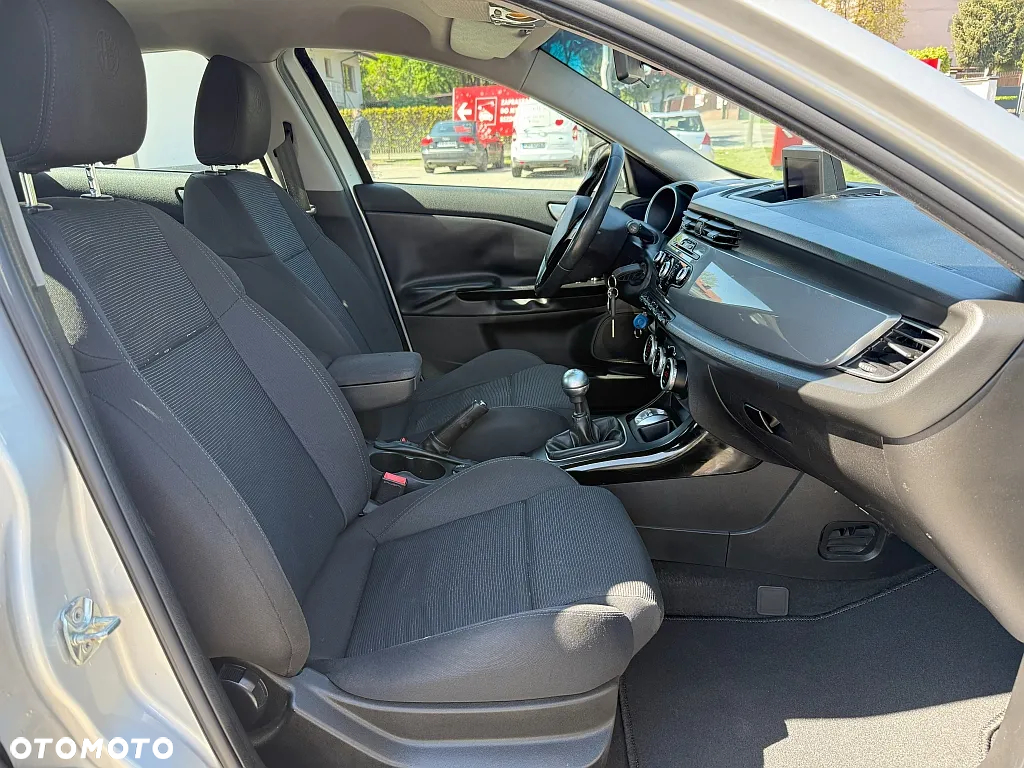Alfa Romeo Giulietta 2.0 JTDM 16V Turismo - 9
