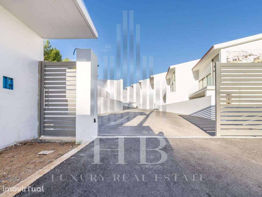 Moradia T3 com vista Mar e Piscina | Sesimbra - Grande imagem: 2/60