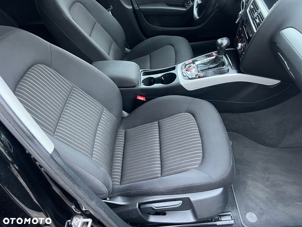 Audi A4 Avant 2.0 TDI DPF clean diesel multitronic Ambition - 29